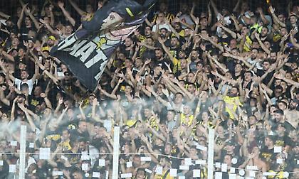 ΑΕΚ: Άνοιξαν άλλες δυο θύρες στην OPAP Arena για τη φιέστα της ομάδας γυναικών