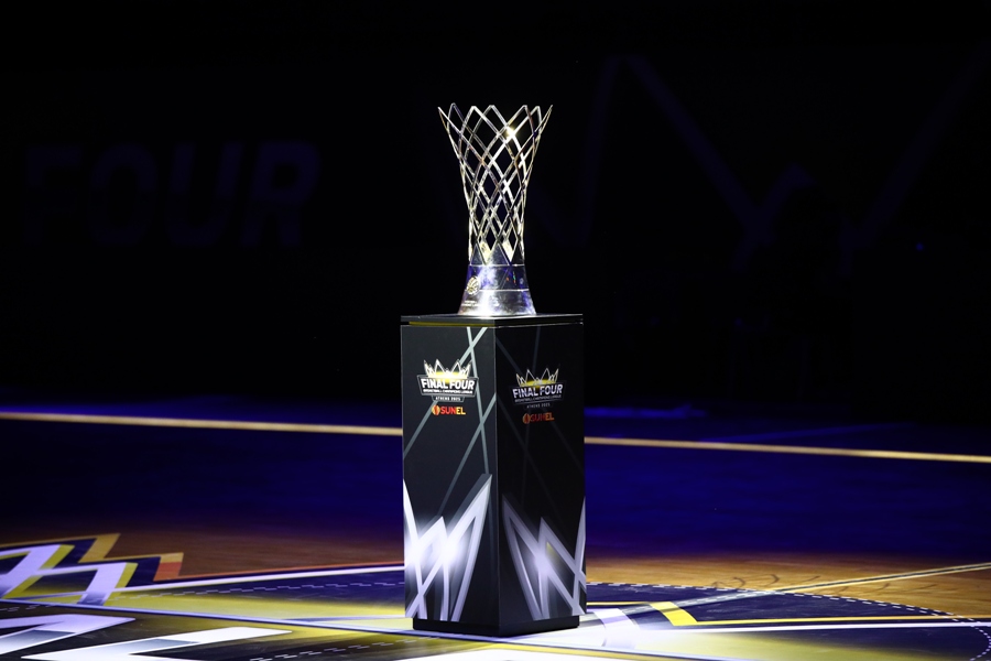 ΑΕΚ: Η κούπα του BCL στο παρκέ της «SUNEL Arena» και ο εντυπωσιακός φωτισμός