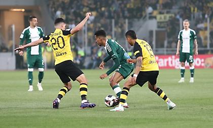 Ουναΐ ή Πινέδα και Τετέ ή Ελίασον; Ο Ντέμης απαντά στον bwinΣΠΟΡ FM!