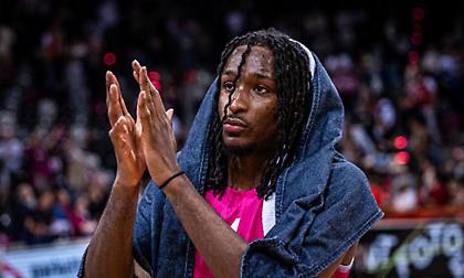 Ζορίστηκε, αλλά πέρασε από Βόννη η Μπάγερν