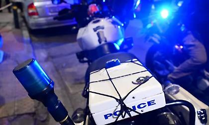 Ένοπλη ληστεία τη νύχτα σε ψητοπωλείο στο Αιγάλεω - Χτύπησαν στο κεφάλι τον ιδιοκτήτη