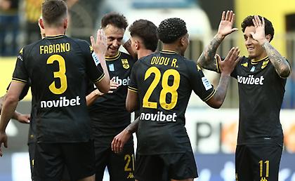 Έκλεισε τη σεζόν με χαμόγελα, περιμένει με τα… διαβατήρια στο χέρι ο Άρης!