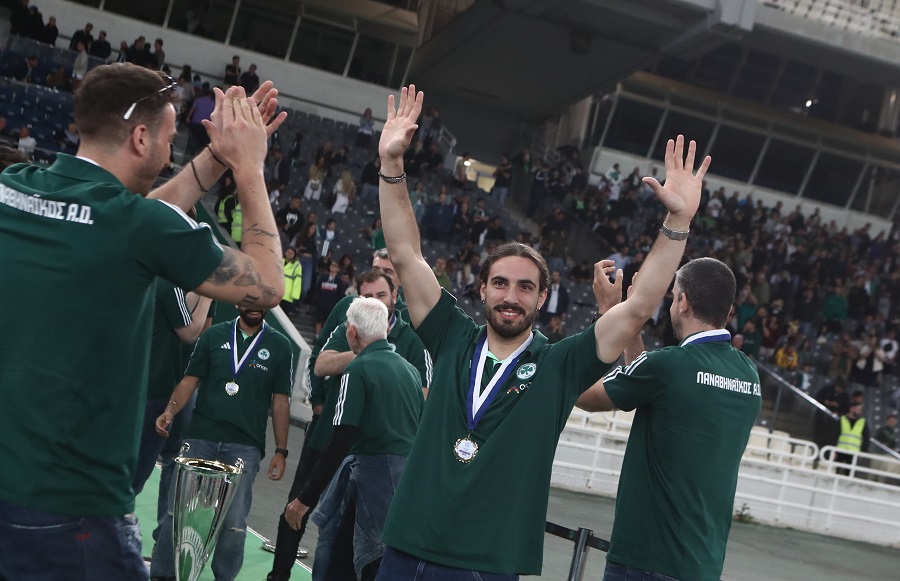 Παναθηναϊκός: Αποθέωση στο ΟΑΚΑ για τους «πράσινους» θριαμβευτές του βόλεϊ