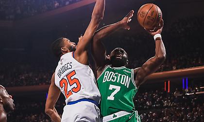 Οι πρωταθλητές έδειξαν τα… δόντια τους και έσβησαν με εκκωφαντικό τρόπο το πρώτο break των Νικς!