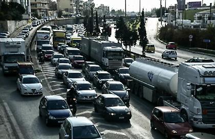 Μποτιλιάρισμα 14 χλμ στον Κηφισό λόγω τριών τροχαίων - Ποιοι δρόμοι αντιμετωπίζουν προβλήματα
