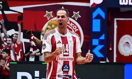 Αποχαιρέτισε τον Ολυμπιακό ο Τράβιτσα: «Ευχαριστώ για όλα - Μια φορά κόκκινος, για πάντα κόκκινος»