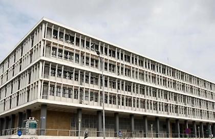 Θεσσαλονίκη: Προφυλακίστηκαν μητέρα και πατέρας που βίαζαν τις ανήλικες κόρες τους – Ελεύθεροι με όρους παππούς, γιαγιά