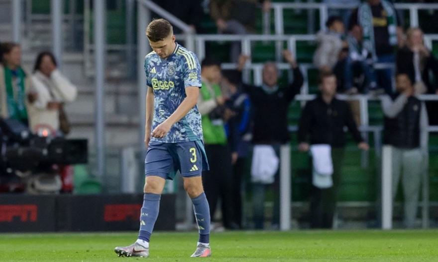 Χαρακίρι από τον Άγιαξ στο 99′ και μια ανάσα από το πρωτάθλημα η Αϊντχόφεν! Χαρακίρι από τον Άγιαξ στο 99′ και μια ανάσα από το πρωτάθλημα η Αϊντχόφεν!