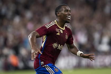 Κλείνει Κουτέσα και πάει για άλλους δύο η ΑΕΚ