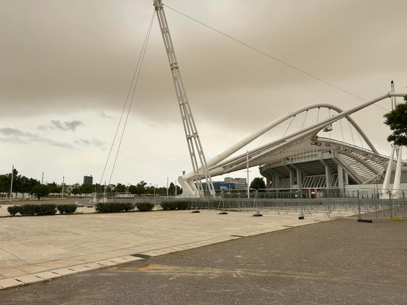 OAKA: The seat belts, the railings from the outside and ... the dust!