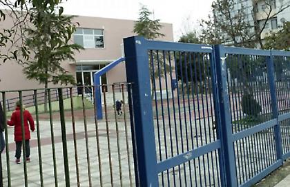 Πάτρα: Έκαψε μαθήτρια με τσιγάρο σε σχολείο, αναζητείται 15χρονος