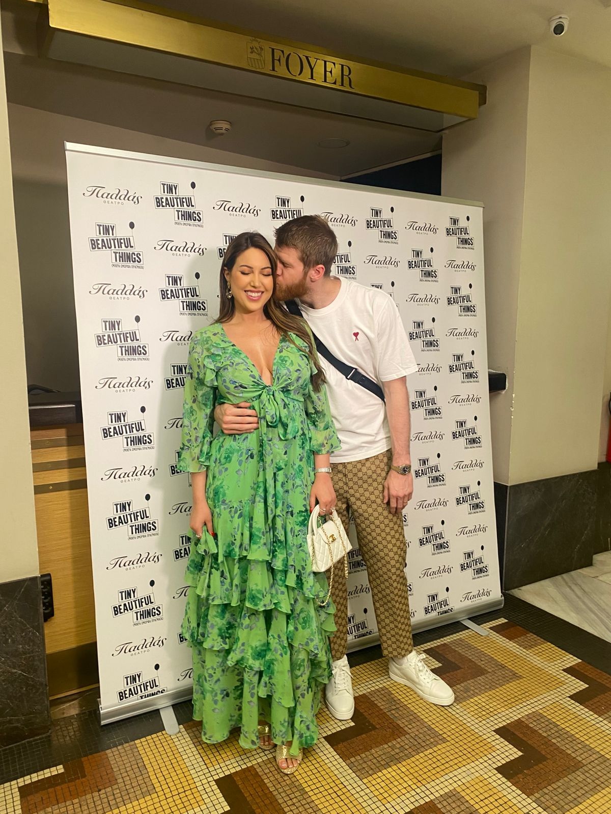 Ο Γουόκαπ με την Εστρέλα στην πρεμιέρα της παράστασης της Nia Vardalos