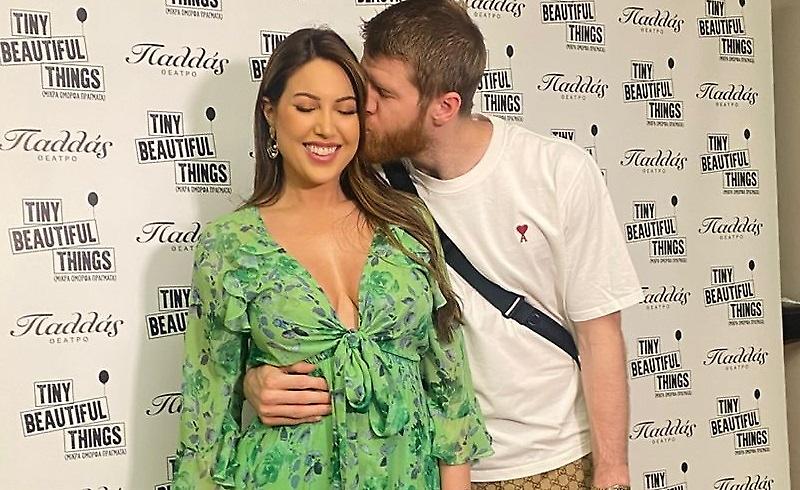 Ο Γουόκαπ με την Εστρέλα στην πρεμιέρα της παράστασης της Nia Vardalos