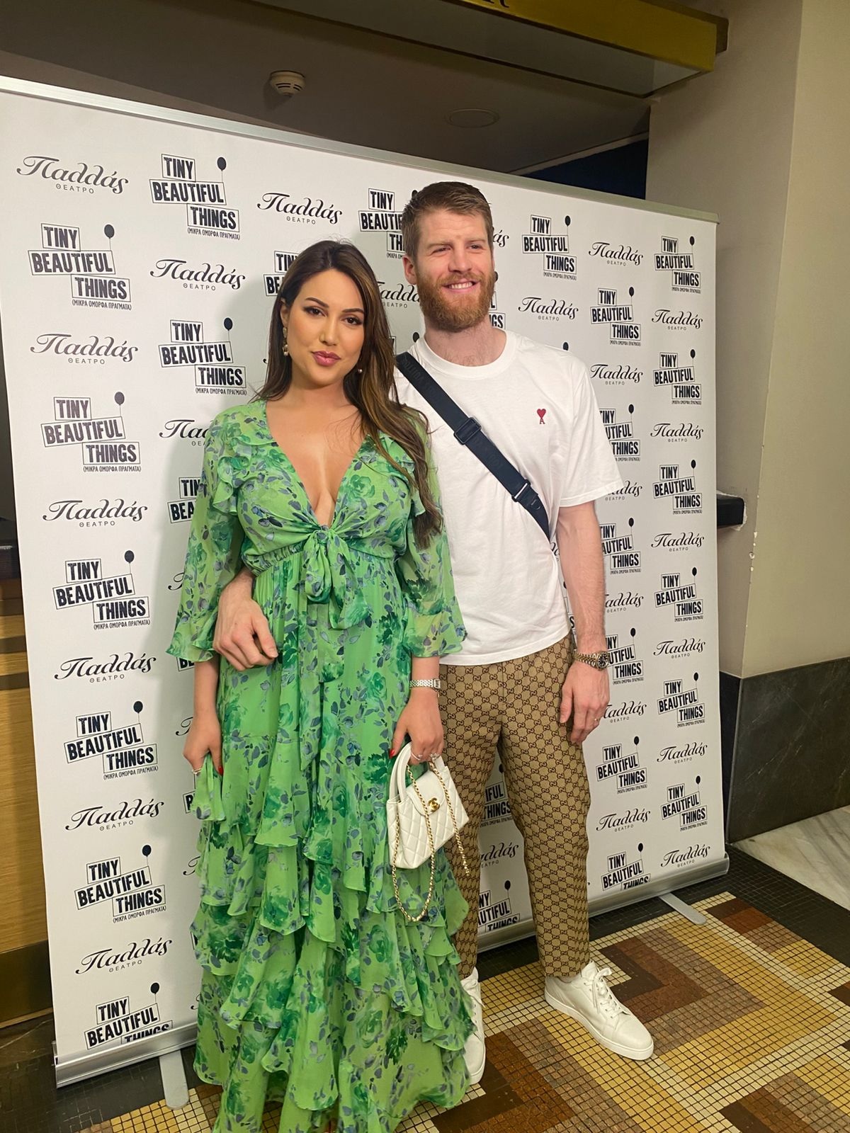 Ο Γουόκαπ με την Εστρέλα στην πρεμιέρα της παράστασης της Nia Vardalos