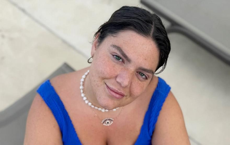 Η Δανάη Μπάρκα έγινε κατάξανθη!