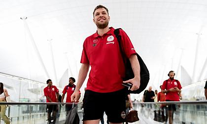 Προσγειώθηκε στο Άμπου Ντάμπι ο Ολυμπιακός