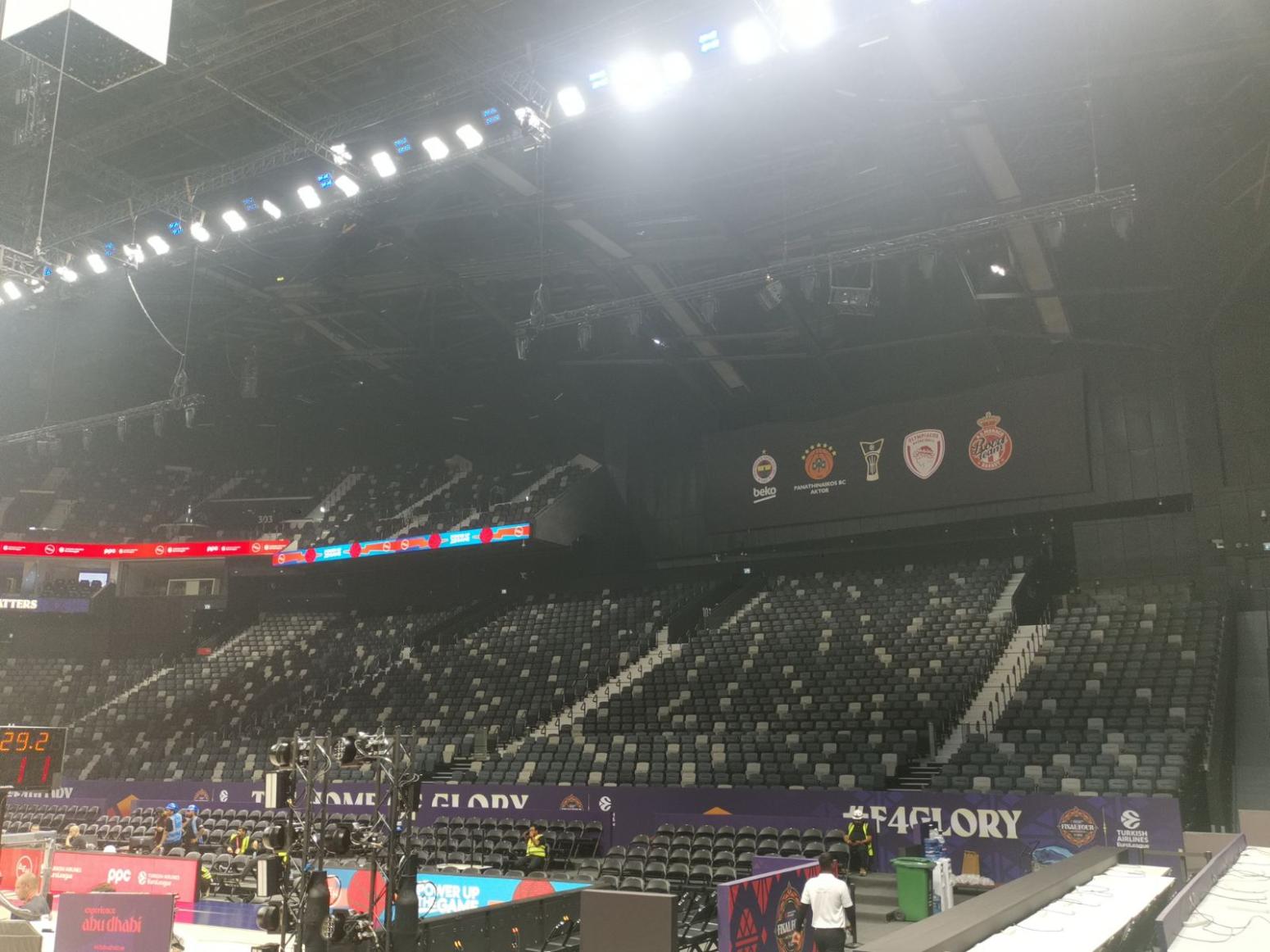 Ευρωλίγκα: Το sport-fm.gr μπήκε στην Etihad Arena: Πλάνα από την έδρα του Final 4