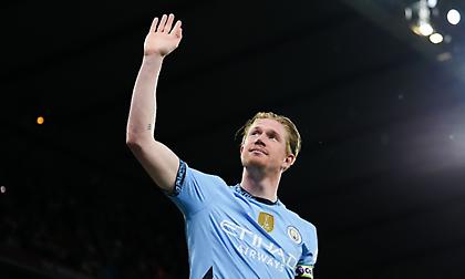 Αποφασίζει σύντομα για το μέλλον του ο Ντε Μπρόινε - Οι προτάσεις που έχει στα χέρια του