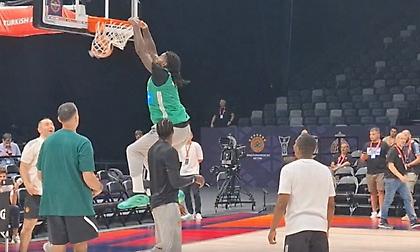 Το κάρφωμα του Λεσόρ στην κάμερα του sport-fm.gr από την προπόνηση του Παναθηναϊκού