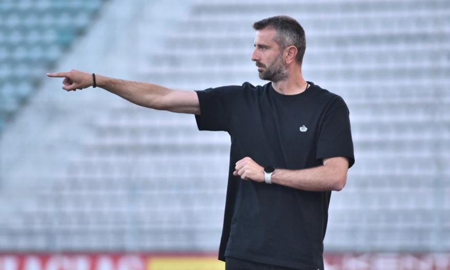 Μαλεζάς: «Κοιτάμε τα θετικά, παλέψαμε όλα τα ματς - Θα είμαι πάντα ευγνώμων, ό,τι και να γίνει στο μέλλον»