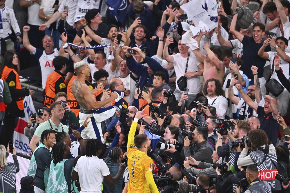 Τότεναμ-Μάντσεστερ Γιουνάιτεντ: Φωτογραφίες από το απόλυτο κοντράστ συναισθημάτων