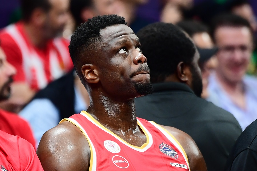 Olympiacos: Fournier broke out in tears, Spanoulis comforted him!