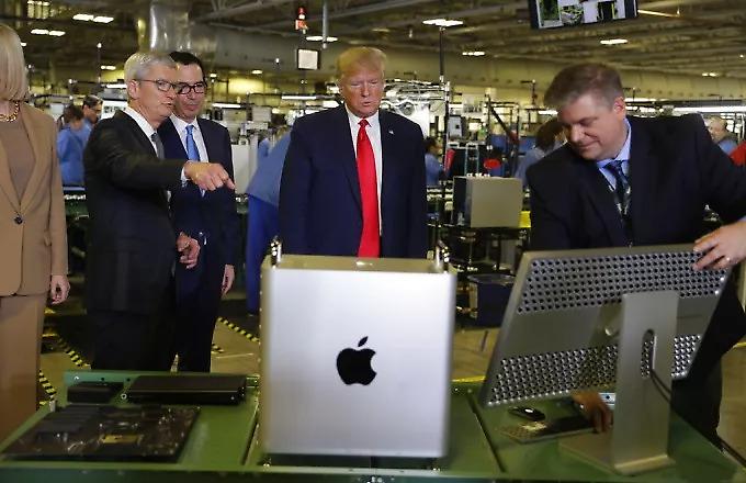 Ο Τραμπ απειλεί την Apple με δασμούς 25% εάν δεν κατασκευάζει iPhones στις ΗΠΑ