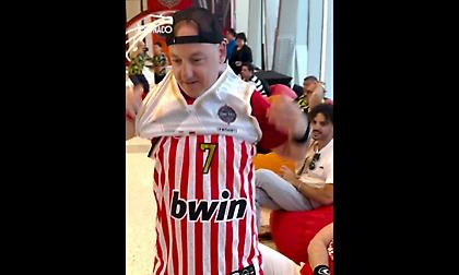 Φίλος του Ολυμπιακού φόρεσε φανέλα της Μονακό για χάρη του Σπανούλη!