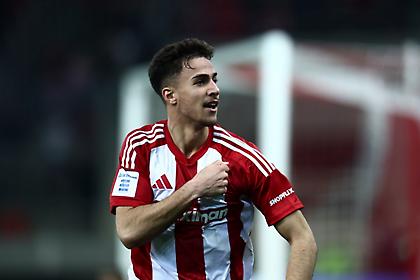 Ξεφεύγει το ποσό που σκοπεύει να δώσει η Μπράιτον για Κωστούλα!