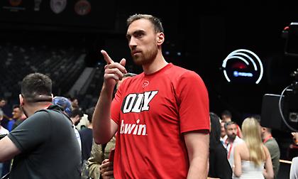 Μιλουτίνοφ: «Δεν μπορούμε να μείνουμε στο παρελθόν, ο μεγάλος στόχος είναι το πρωτάθλημα»