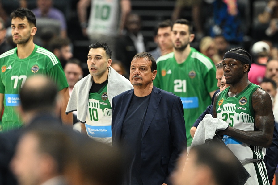 Ο Ολυμπιακός χρειάζεται αναδόμηση, ο Παναθηναϊκός μερεμέτια