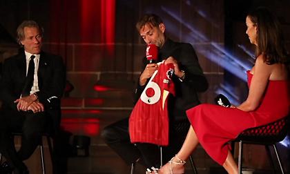 Απίστευτη υπεράσπιση Κλοπ στον Άρνολντ: «Μην ξεχνάτε τι έχει κάνει, αυτό το παιδί δεν αξίζει αποδοκιμασίες»!