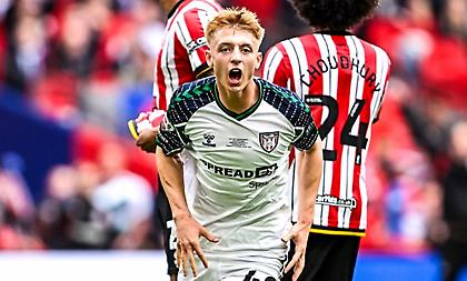 Ένα γκολ 250 εκατομμυρίων ευρώ: Δείτε πώς ο Γουότσον έστειλε τη Σάντερλαντ στα σαλόνια πριν φύγει για την Μπράιτον
