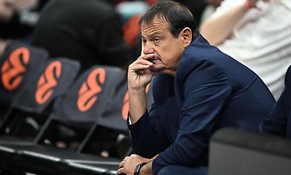 Αταμάν: «Όλοι λένε για τον Γιαννακόπουλο, αλλά γιατί βάζουν οπαδούς του Ολυμπιακού πίσω από τον πάγκο μας;»