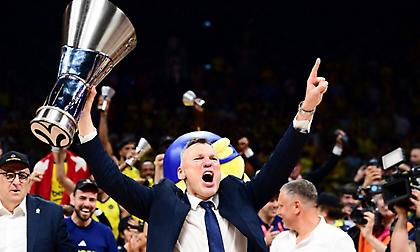 Κατέκτησε την πρώτη του Ευρωλίγκα ως προπονητής και έγραψε ιστορία ο Γιασικεβίτσιους!