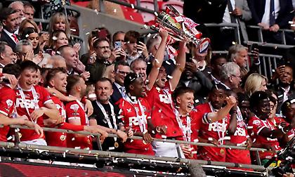 Ο Γκιλέσπι ζωγράφισε την επιστροφή της Τσάρλτον στην Championship!