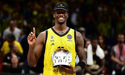 «Μου άλλαξες τη ζωή, σε ευχαριστώ για όλα»: Το ανατριχιαστικό μήνυμα του Χέιζ-Ντέιβις στον Κόμπι Μπράιαντ!