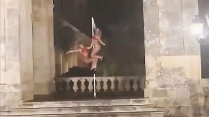 Κέρκυρα: Ένοχες δύο Βρετανίδες για το pole dancing στα Παλαιά Ανάκτορα