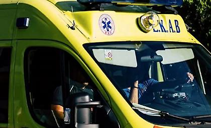 Καλαμάτα: Αυτοκίνητο αναποδογύρισε στη Νέα Είσοδο - Τραυματίστηκε ο οδηγός