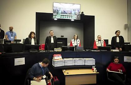 Ο Γάλλος παιδόφιλος χειρούργος που κακοποίησε εκατοντάδες ασθενείς καταδικάστηκε σε 20 χρόνια κάθειρξη