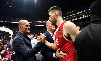 Πίτερς και Έβανς συνεχίζουν κανονικά στον Ολυμπιακό