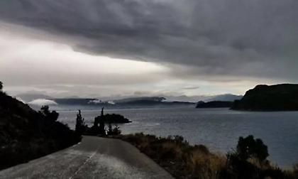 Βροχερός ο καιρός ώς το Σάββατο – Καταιγίδες σε πολλές περιοχές