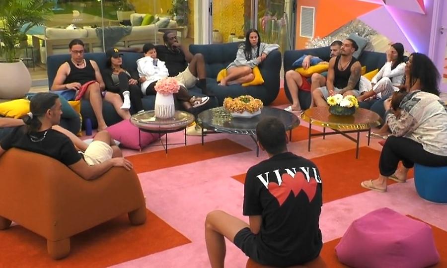 Όλα τούμπα στο σπίτι του BIG BROTHER!