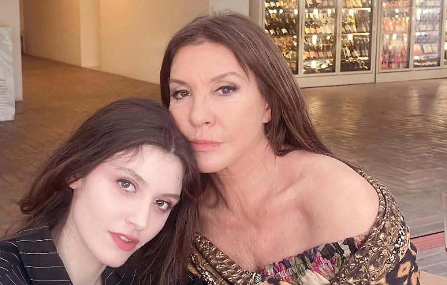 Βάνα Μπάρμπα: Το πρώτο της βιντεομήνυμα μετά το εξιτήριο από το νοσοκομείο