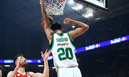 Το κάρφωμα του Σαμοντούροφ που ξεσήκωσε το ΟΑΚΑ!