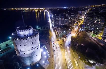 Κινηματογραφική καταδίωξη νεαρής καμικάζι στη Θεσσαλονίκη – 35 κλήσεις σε ένα βράδυ