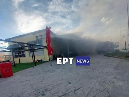 Λέσβος: Μεγάλη φωτιά νωρίς το πρωί σε σούπερ μάρκετ - Πληροφορίες ότι μέσα ήταν η ιδιοκτήτρια