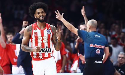 Ο πάγκος του Ολυμπιακού μίλησε στο πρώτο ημίχρονο: Οι 26 από τους 41 πόντους ήρθαν από τη second unit!