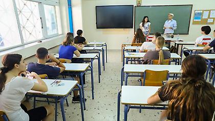 Πανελλαδικές 2025: Συνέχεια των εξετάσεων για τους υποψήφιους των ΓΕΛ, με μαθήματα προσανατολισμού
