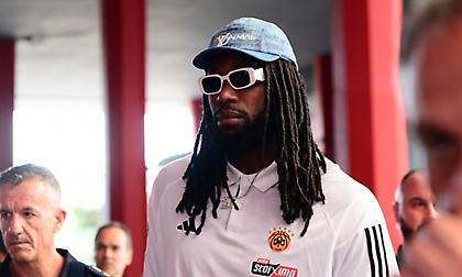 Λεσόρ: «Πώς βρίζετε την Τουρκία, αλλά την προηγούμενη εβδομάδα ήσασταν πιο Τούρκοι από τους οπαδούς της Φενέρ;»